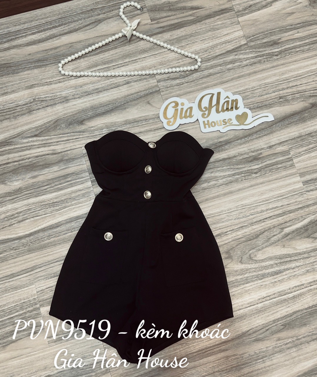Set jum kèm khoác đính nút