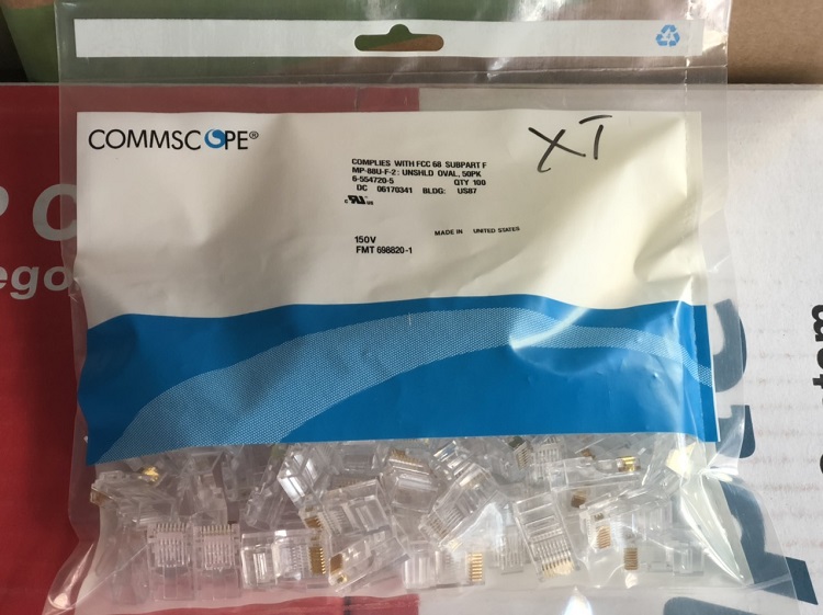 Đầu bấm mạng xuyên thấu cat5/ cat6 túi 100 commscope