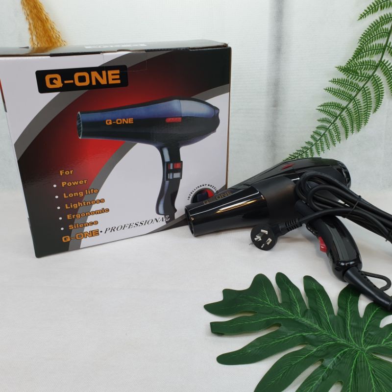Máy sấy Q one 005 công xuất 2000W