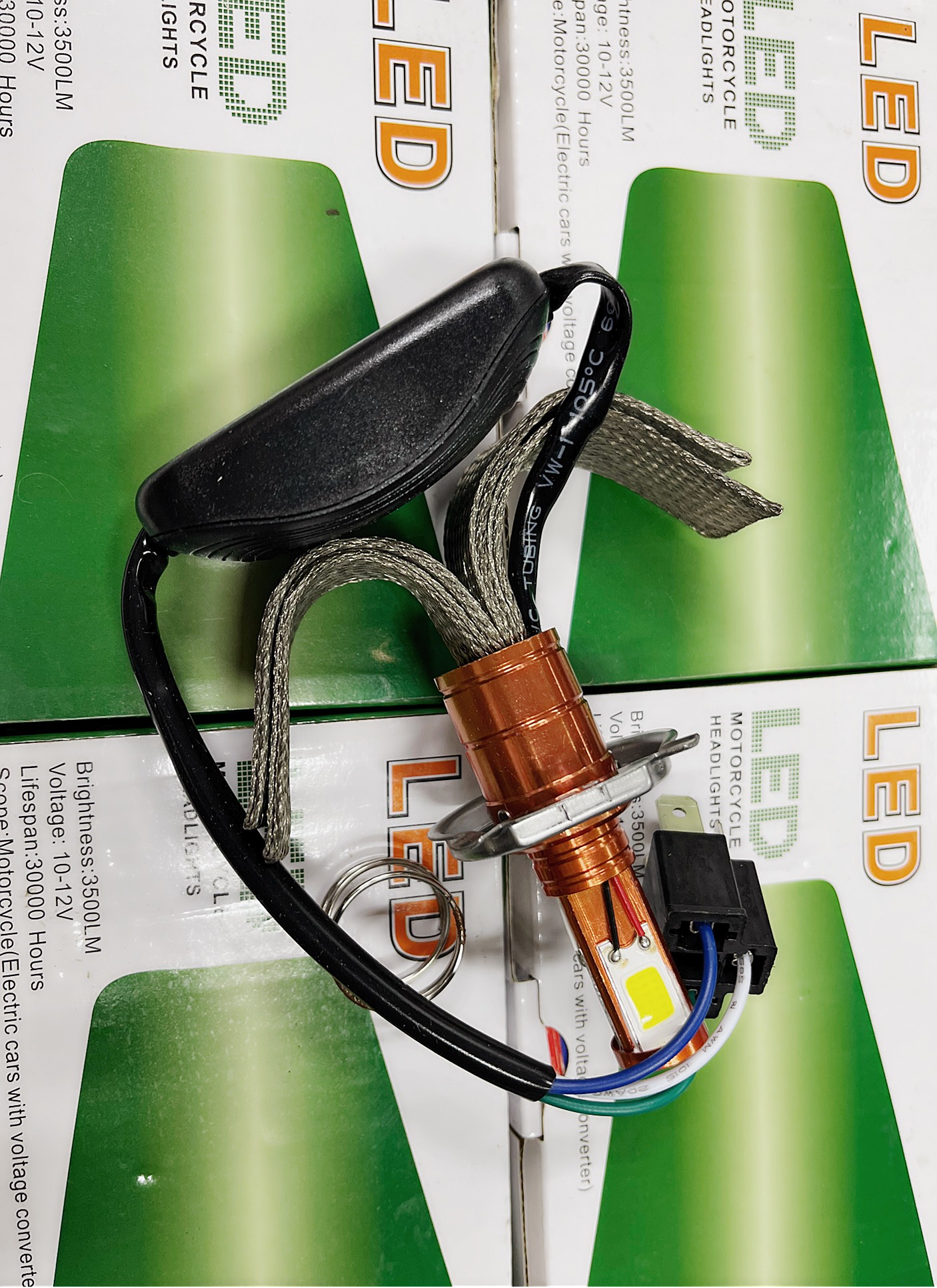 Đèn trợ sáng 3 TIM RÂU