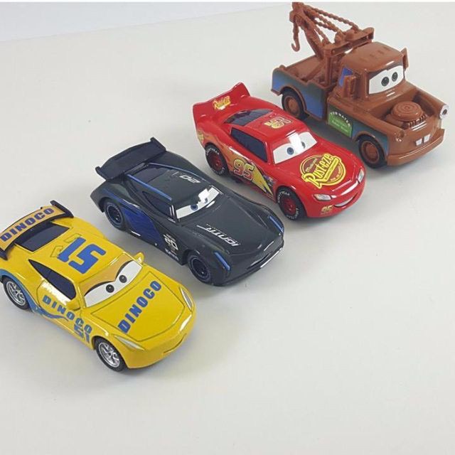 Set 4 chiếc ô tô sắt Mcqueen siêu rẻ, siêu bền, đồ chơi xe cho bé
