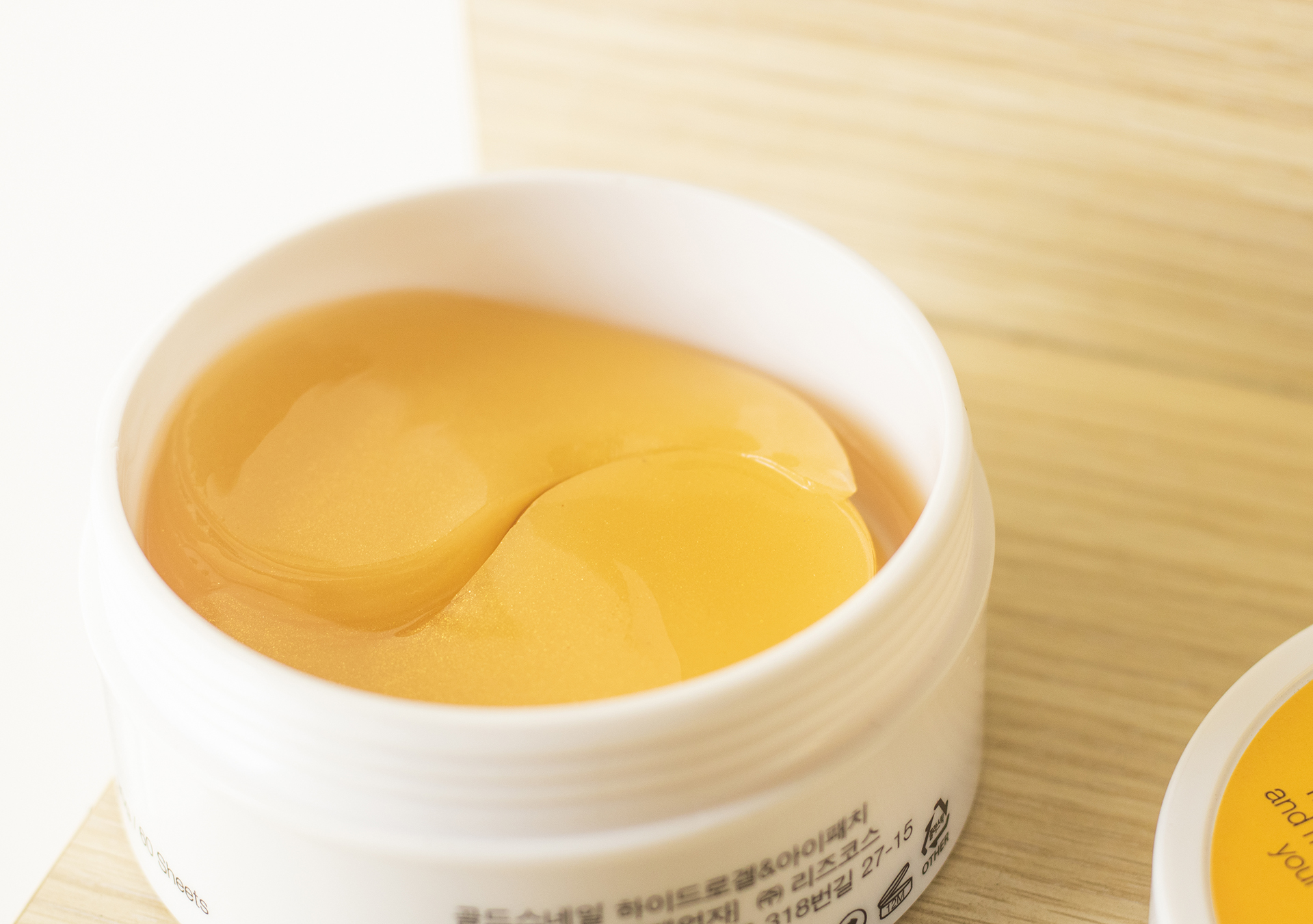 Mặt Nạ Mắt Gold Snail EKEL