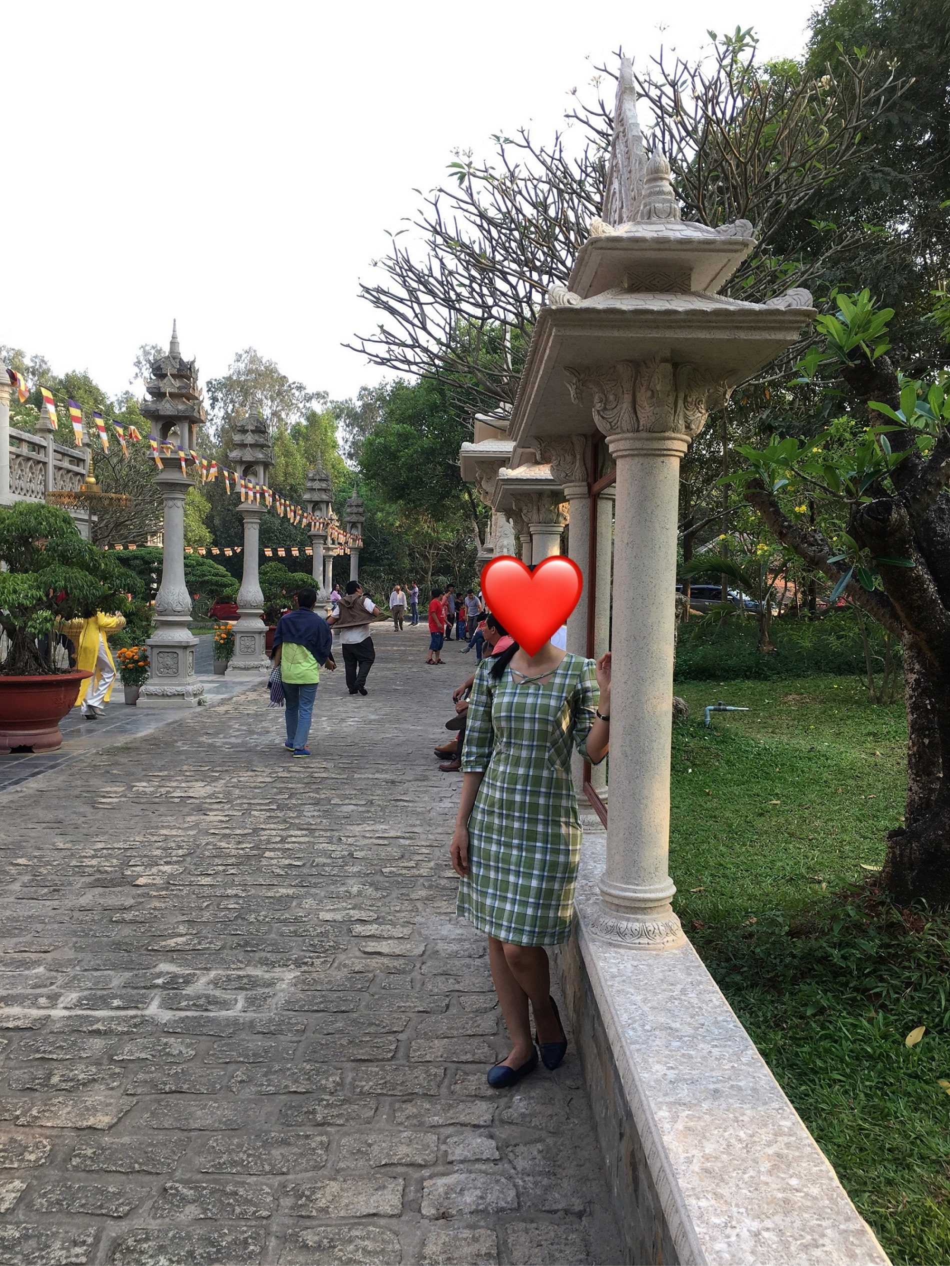Thanh lý đầm K&K Fashion