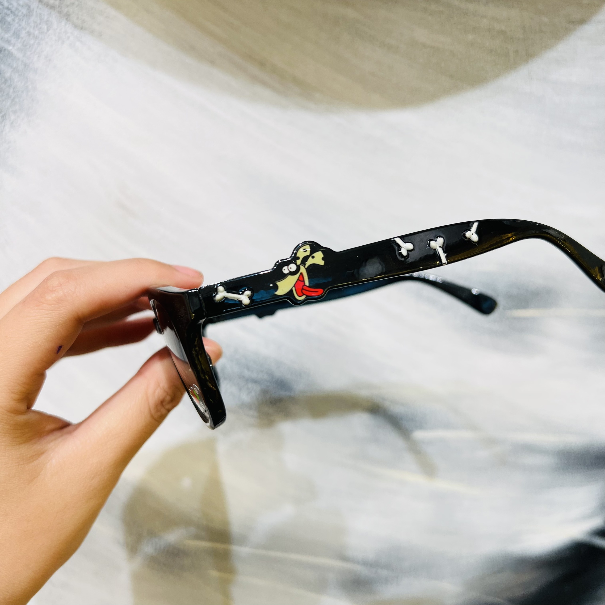 Kính mát trẻ em siêu nhẹ siêu bền Ouress -004