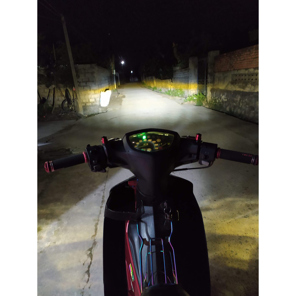 ĐÈN LED F8S   3 MÀU SIÊU SÁNG CHÂN H4 , H11. H7. 9005( giá 1 bóng )