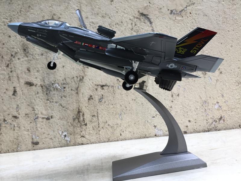 [HCM]Mô hình Máy bay F- 35B Lightning II - 1:72