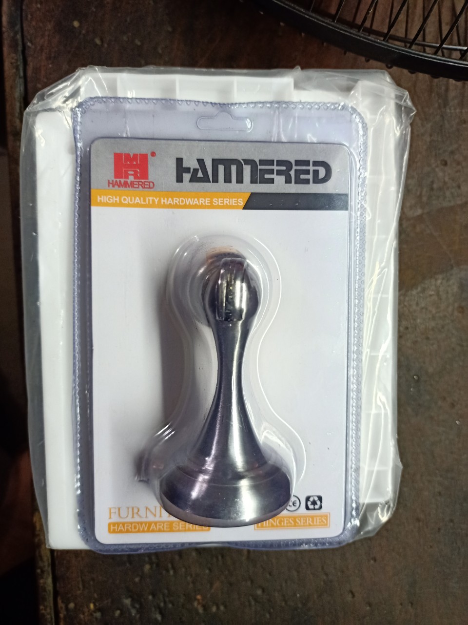 Chặn cửa, hít cửa nam châm inox hammered