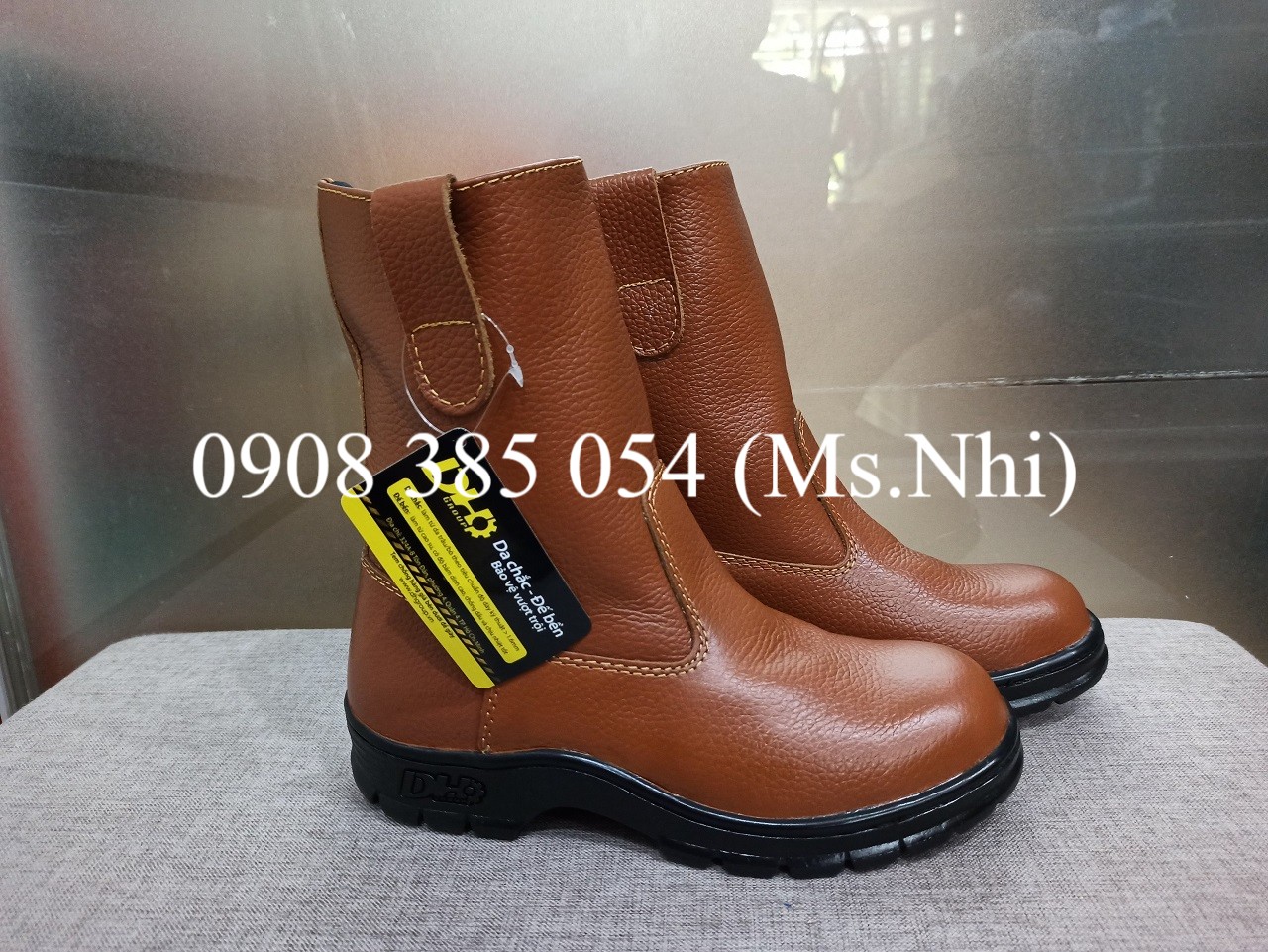 Ủng da bảo hộ lao động chính hãng DH Group