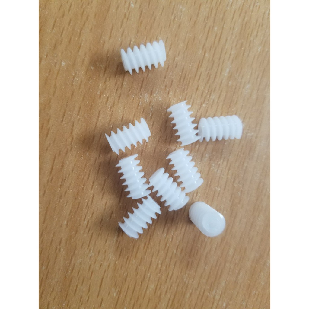 Bánh răng xoắn ốc dùng chế tạo oto hoặc làm nhông chuyển động cho xe điều khiển,hàng chất lượng cao giá 1 chiếc