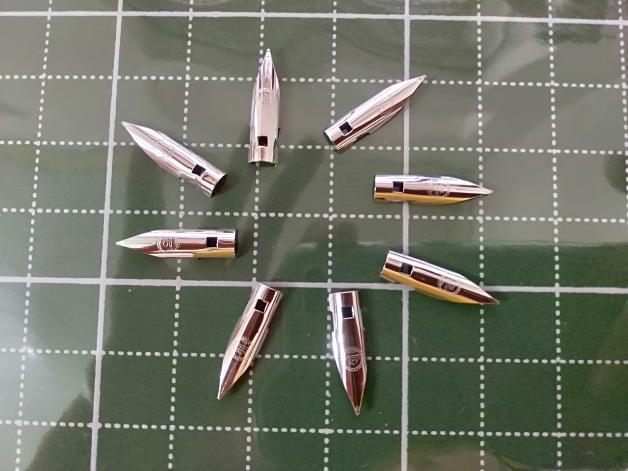 Combo 10 ngòi bút máy Thầy Ánh luyện viết chữ đẹp