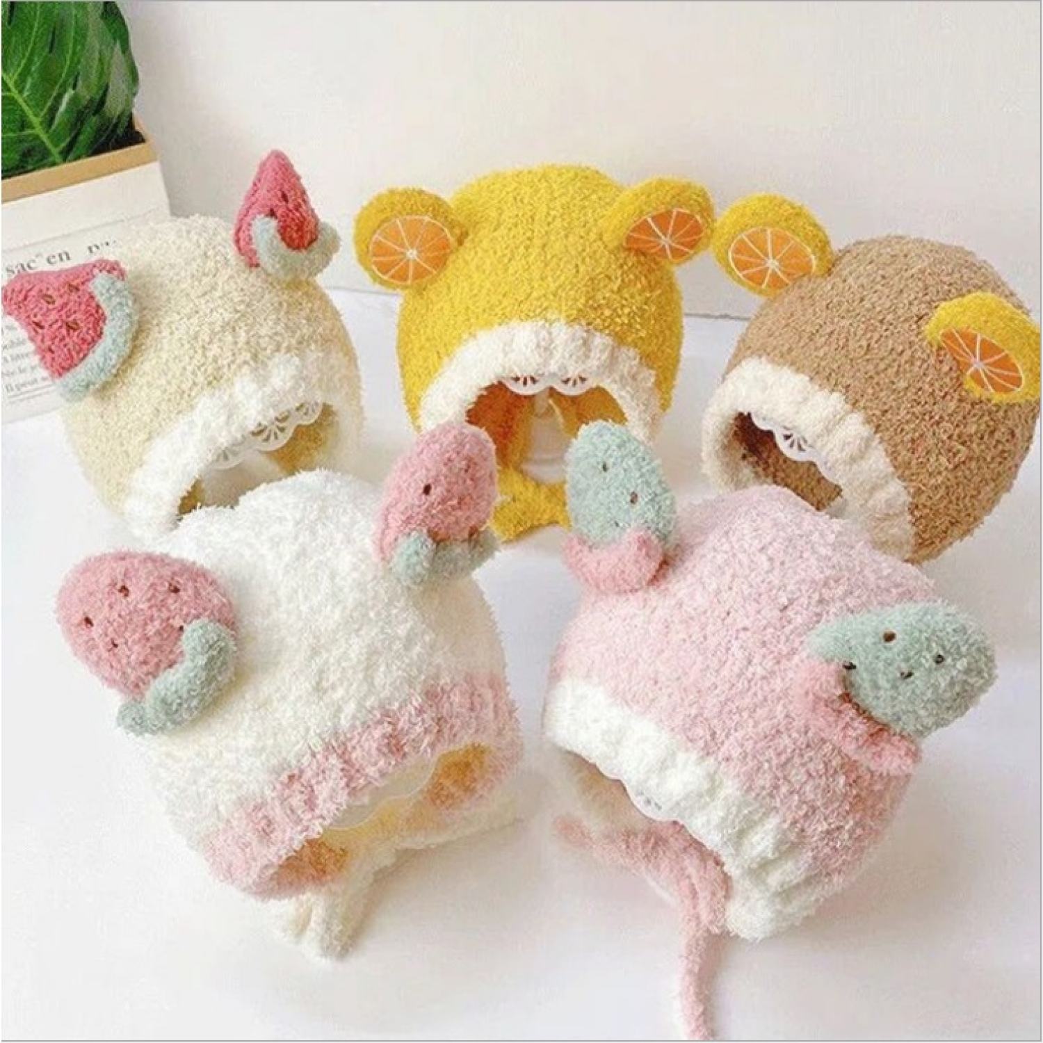 Mũ Len Cho Bé Hình Hoa Quả Có Dây Buộc
