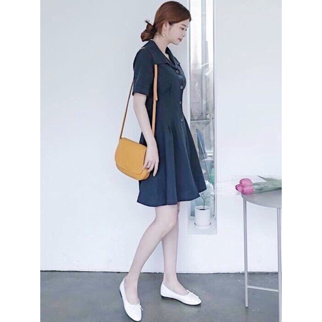 Đầm xanh đen cổ bẻ