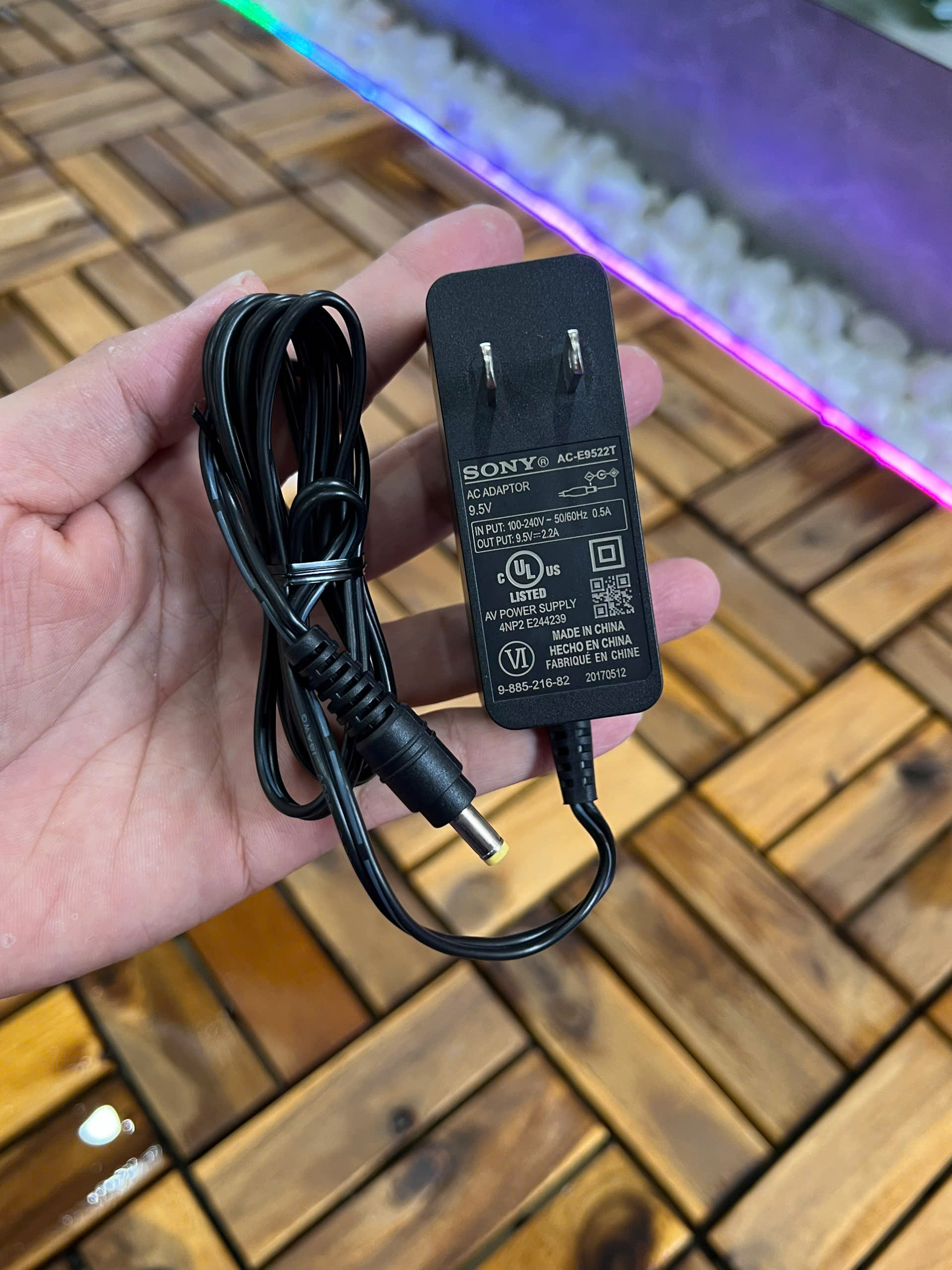 Sạc loa sony XB40