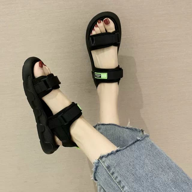 giày sandanl học sinh quay dán