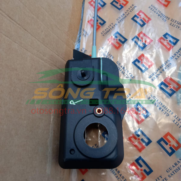 Tay mở cửa trong ford mondeo