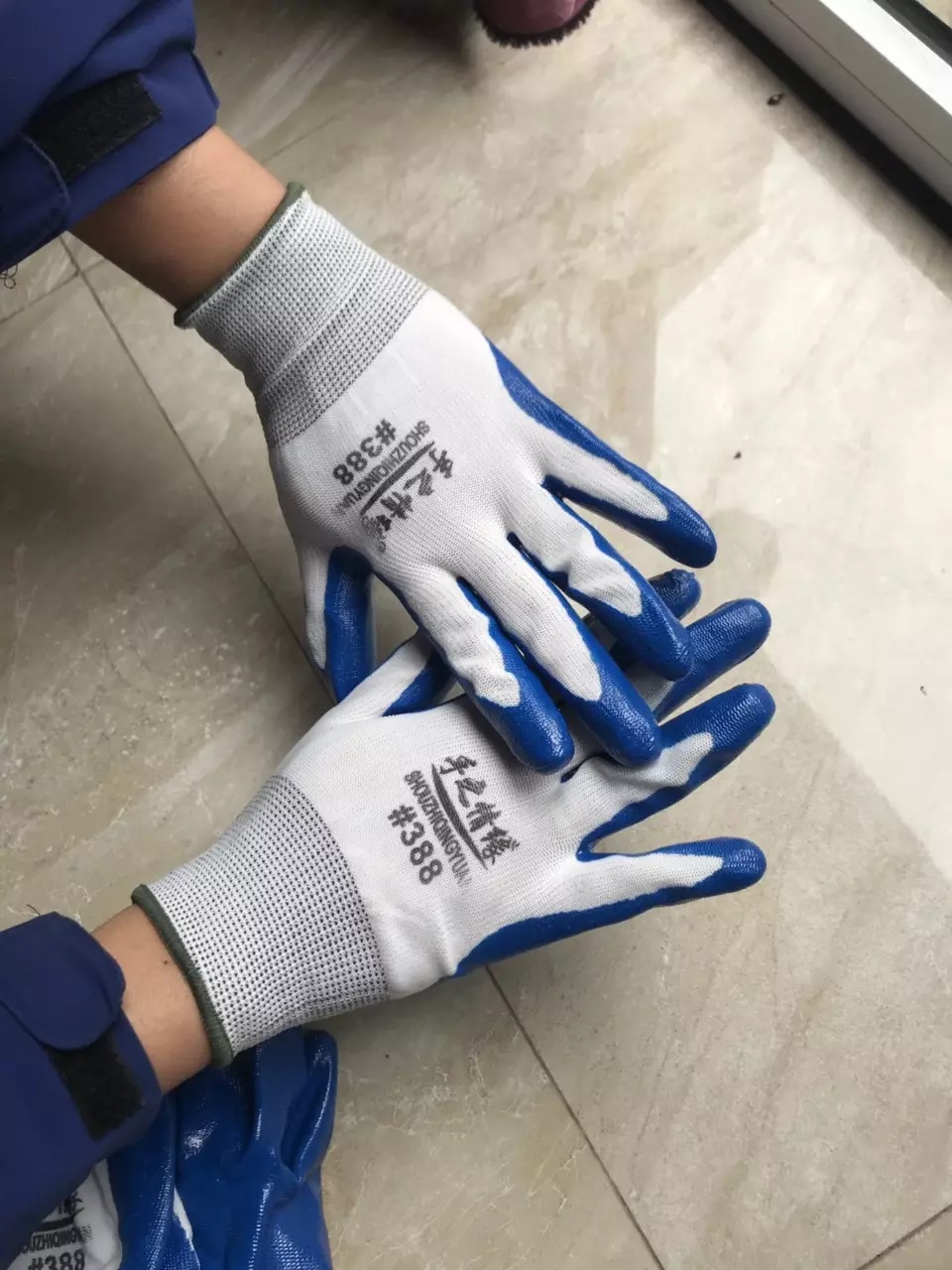 Bịch 36 đôi găng tay phủ sơn xanh 388, găng tay sơn 388, bao tay lao động phủ sơn, găng tay 388