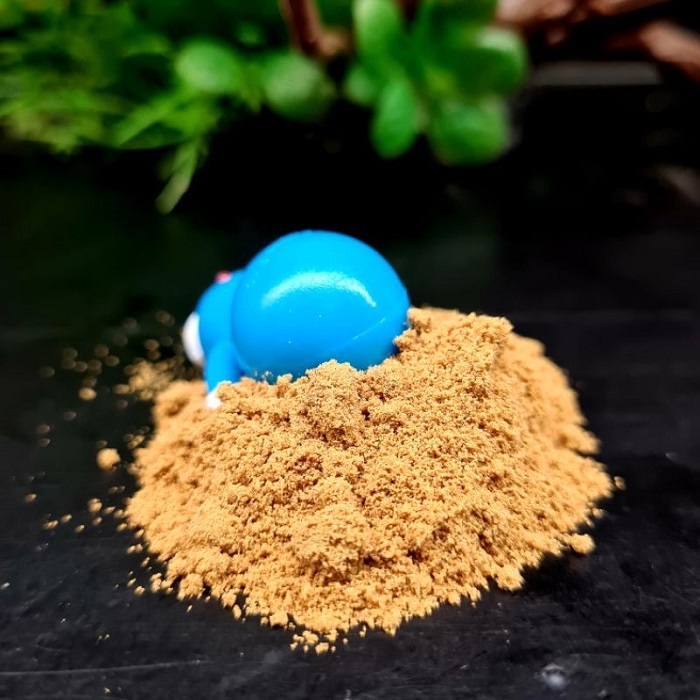 Thức ăn cám LT 02 cho cá betta guppy