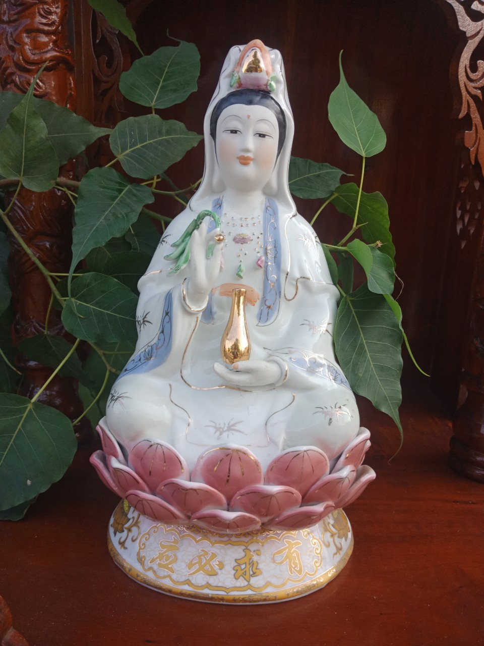 TƯỢNG  MẸ QUAN ÂM SỨ