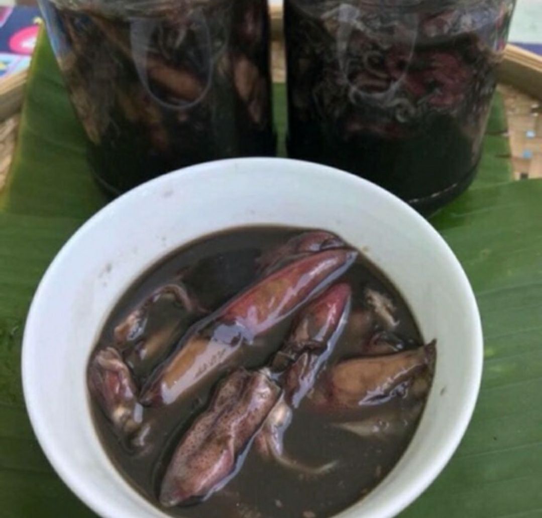1CHAI MẮM NÊM 450ML+1HỦ MẮM MỰC 500GR