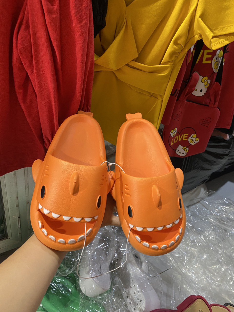 Dép cá mập nhiều màu size 36-40