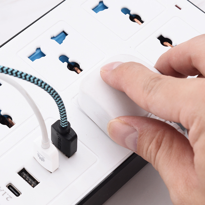 Ổ cắm điện đa năng USB type C