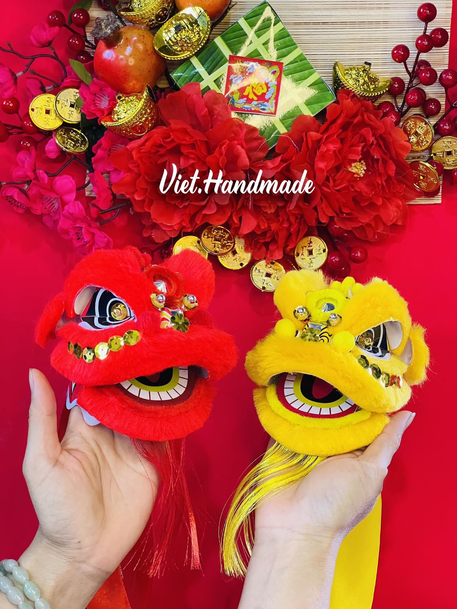 Lion dance miniature handmade decoration