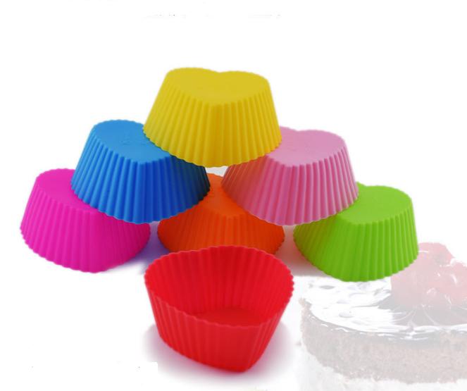 Set 10 khuôn cupcake silicon mẫu Tim