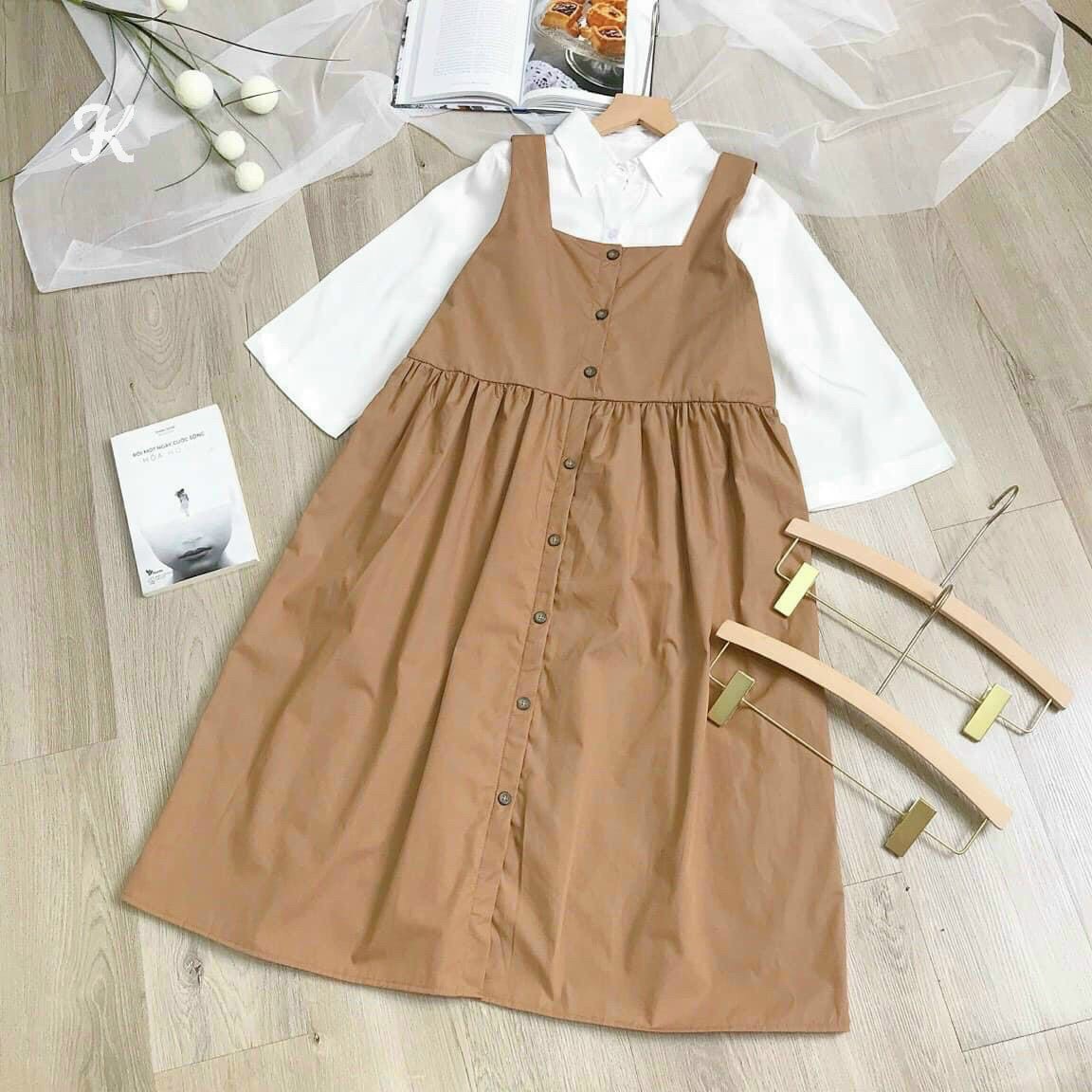 Set yếm kate áo sơ mi yếm xòe đính nút dễ thương năng động