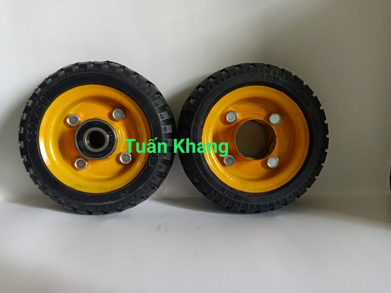 Bánh xe 160x50mm cao su đẩy êm nhẹ