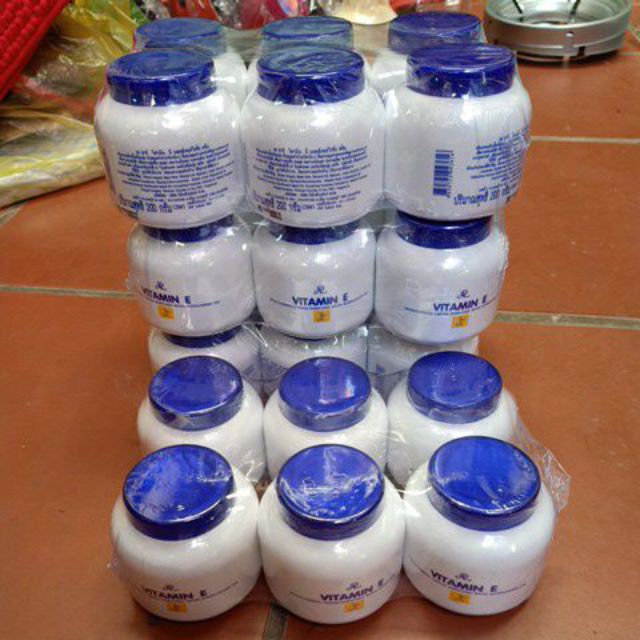 [HCM]Kem dưỡng ẩm Aron VITAMIN E Thái Lan chống khô nẻ