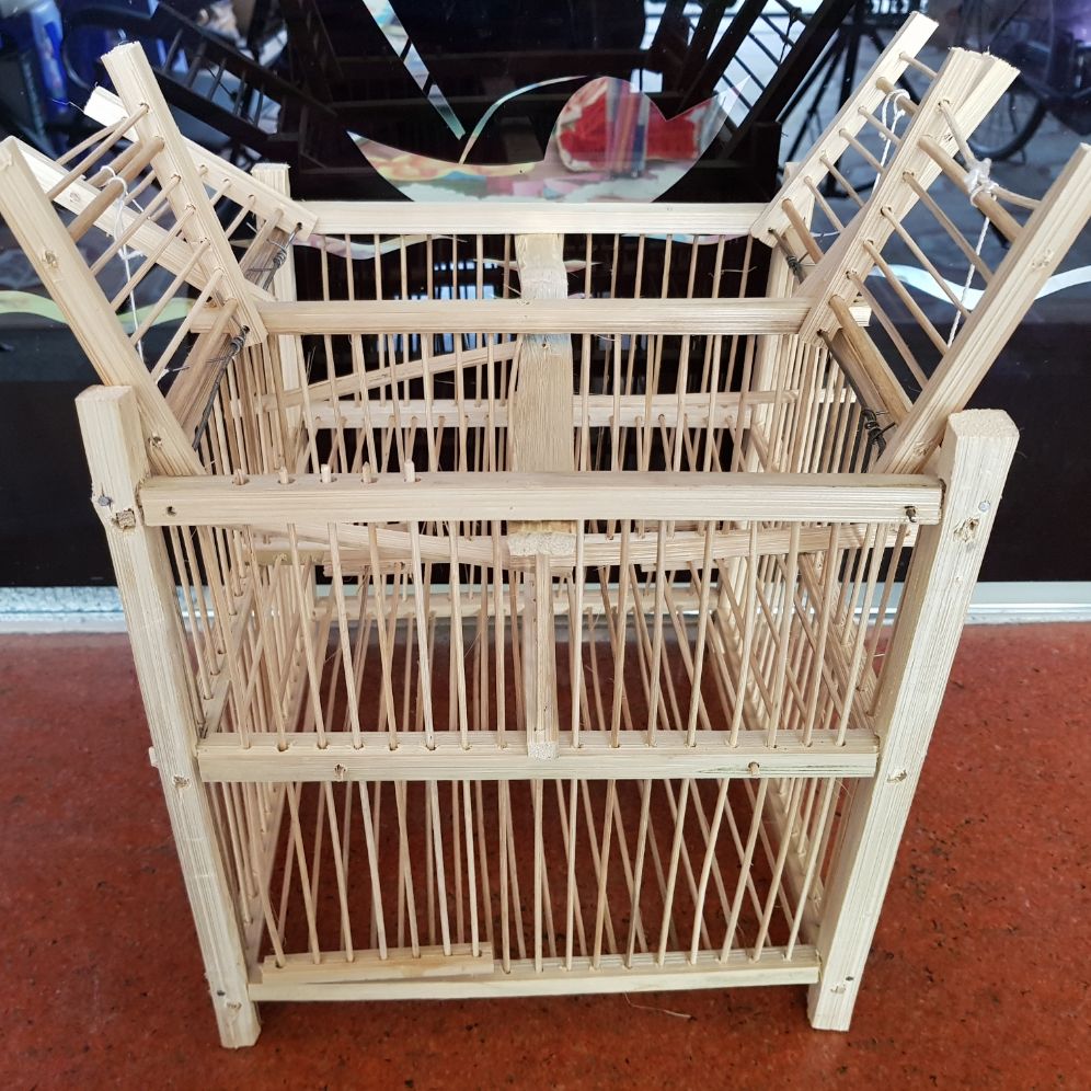 Lồng bẫy chim khuyên, sâu, hút mật