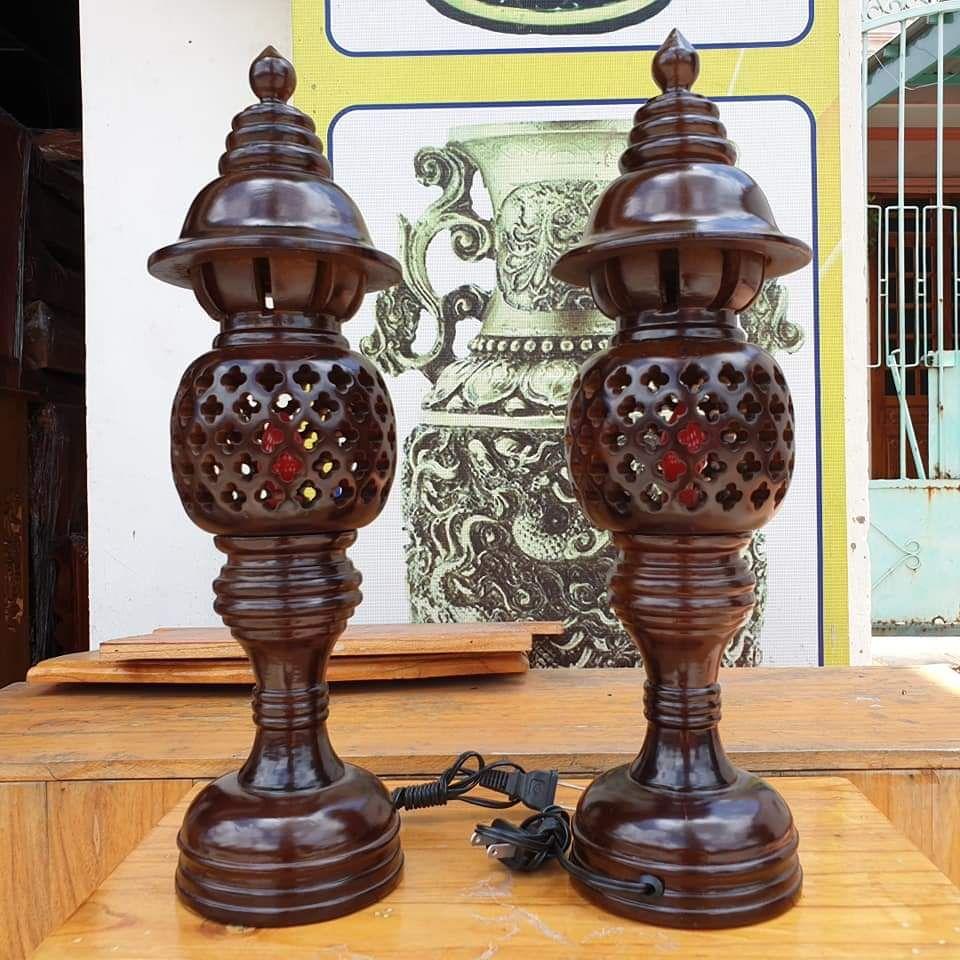 Cặp đèn thờ gỗ tràm bông vàng cao 48 cm