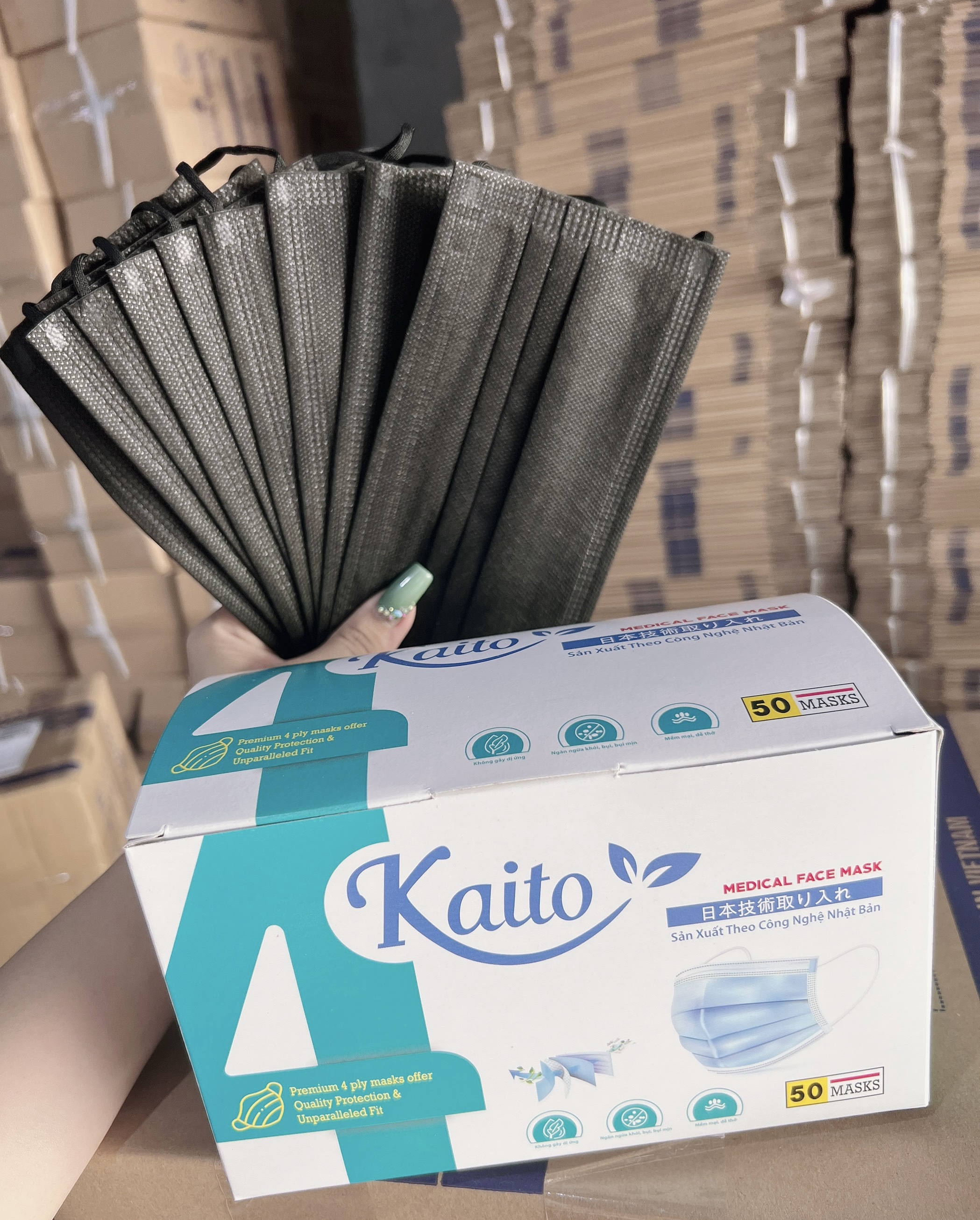 [Hoàn tiền] khẩu trang y tế Huy Vượng 4 lớp hộp 50 cái 1 hộp vải không dệt, mềm, mịn, có giấy chứng nhận của bộ y tế ( Xanh )
