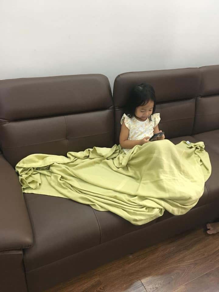 Chăn lụa VIP dành cho văn phòng, học sinh.