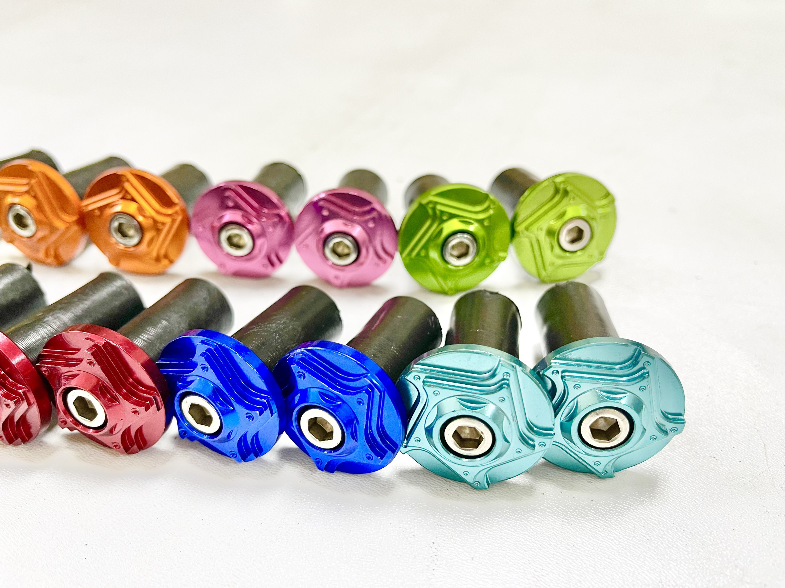 Gù Salaya dẹp CNC đủ màu