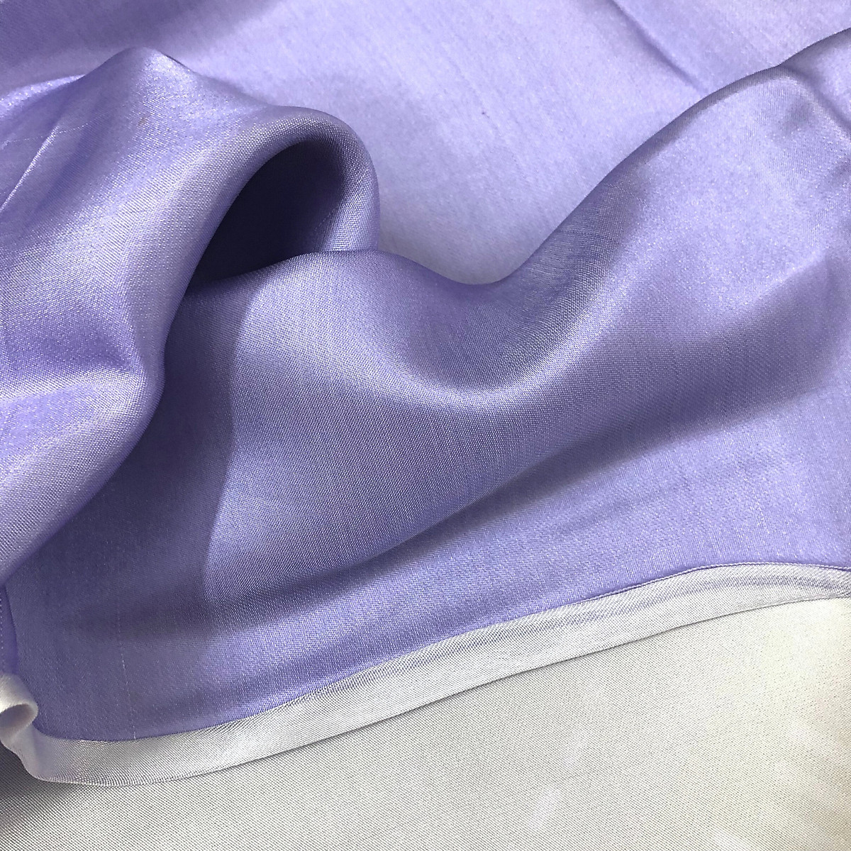 Vải Lụa Tơ Tằm Palacesilk satin màu tím may áo bà ba, áo dài và các loại váy, đầm
