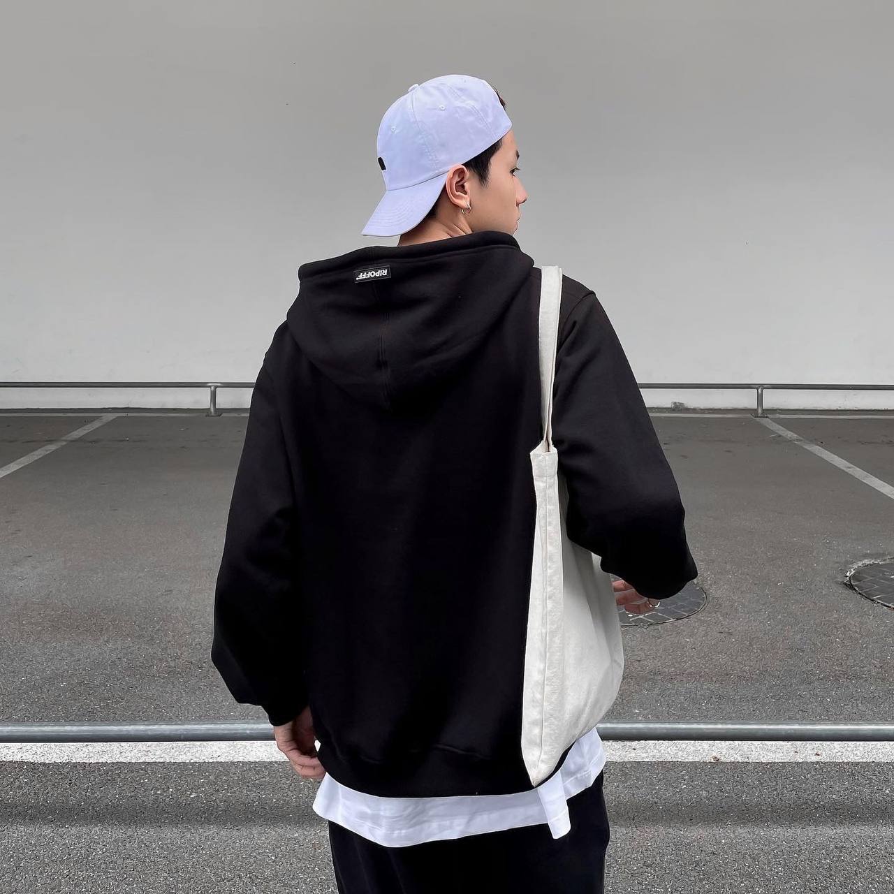 RIPOFFF Gallery Zip Hoodie - Black