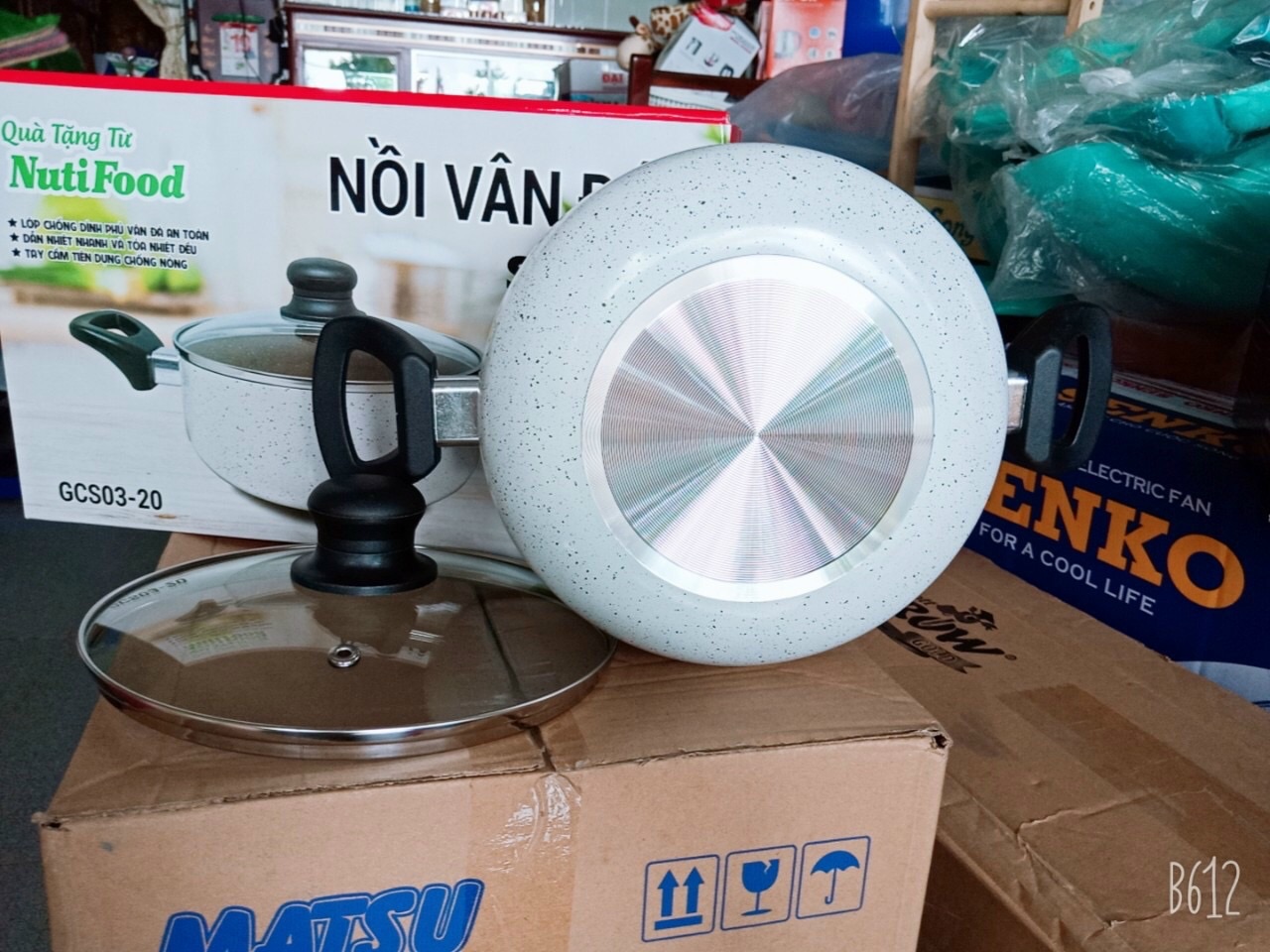 🌱NỒI VÂN ĐÁ 20CM HKM NUTIFOOD