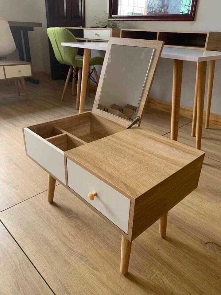 Bàn trang điểm ngồi bệt mini gỗ.