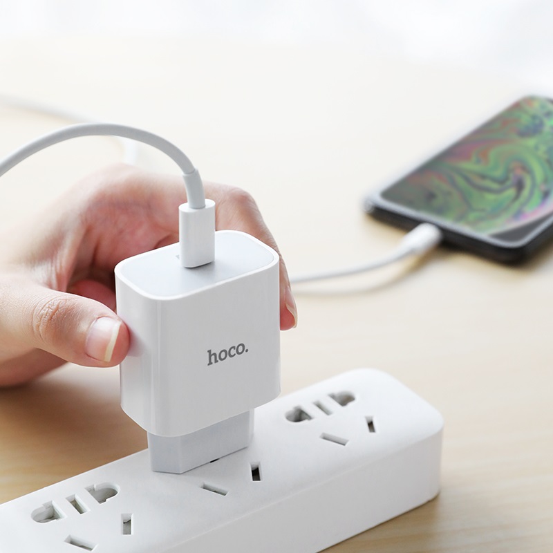 Cốc sạc hoco c15 sạc nhanh 3.0a có đèn led thông minh báo sạc 3 cổng sạc thông minh iphone/ipad/samsung/huawei