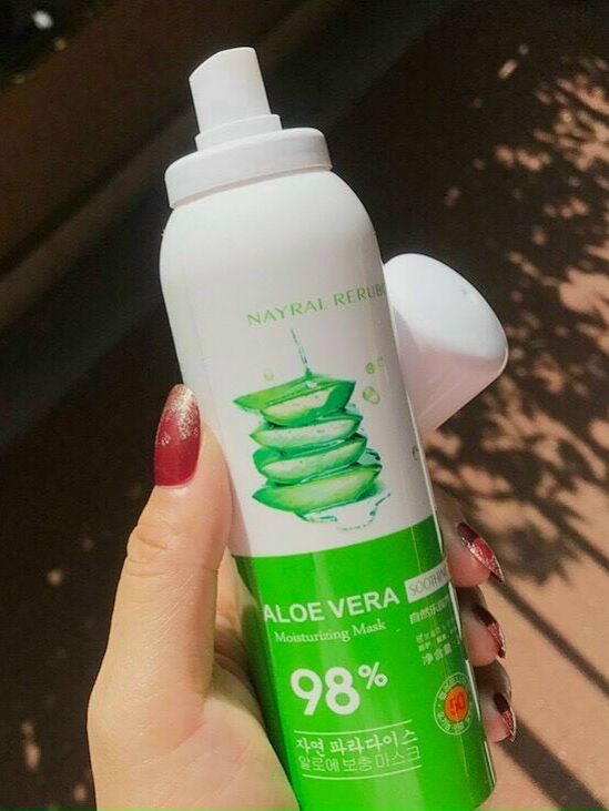 Xịt Chống Nắng Trắng Da Aloe Vera