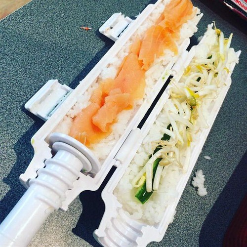 [HCM]Ống làm kimbap sushi cơm cuộn tiện lợi