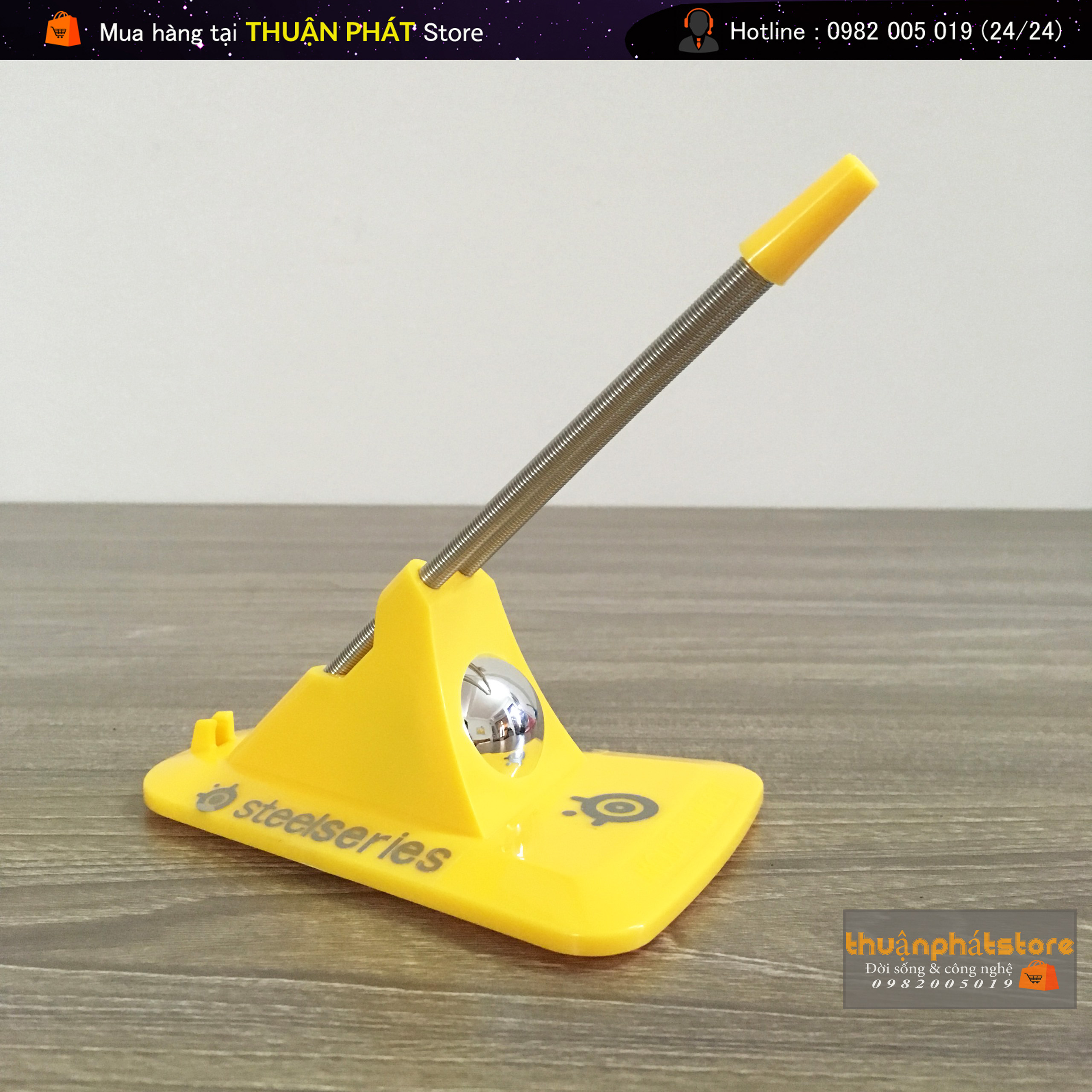 Giá giữ dây chuột Bungee Steelseries