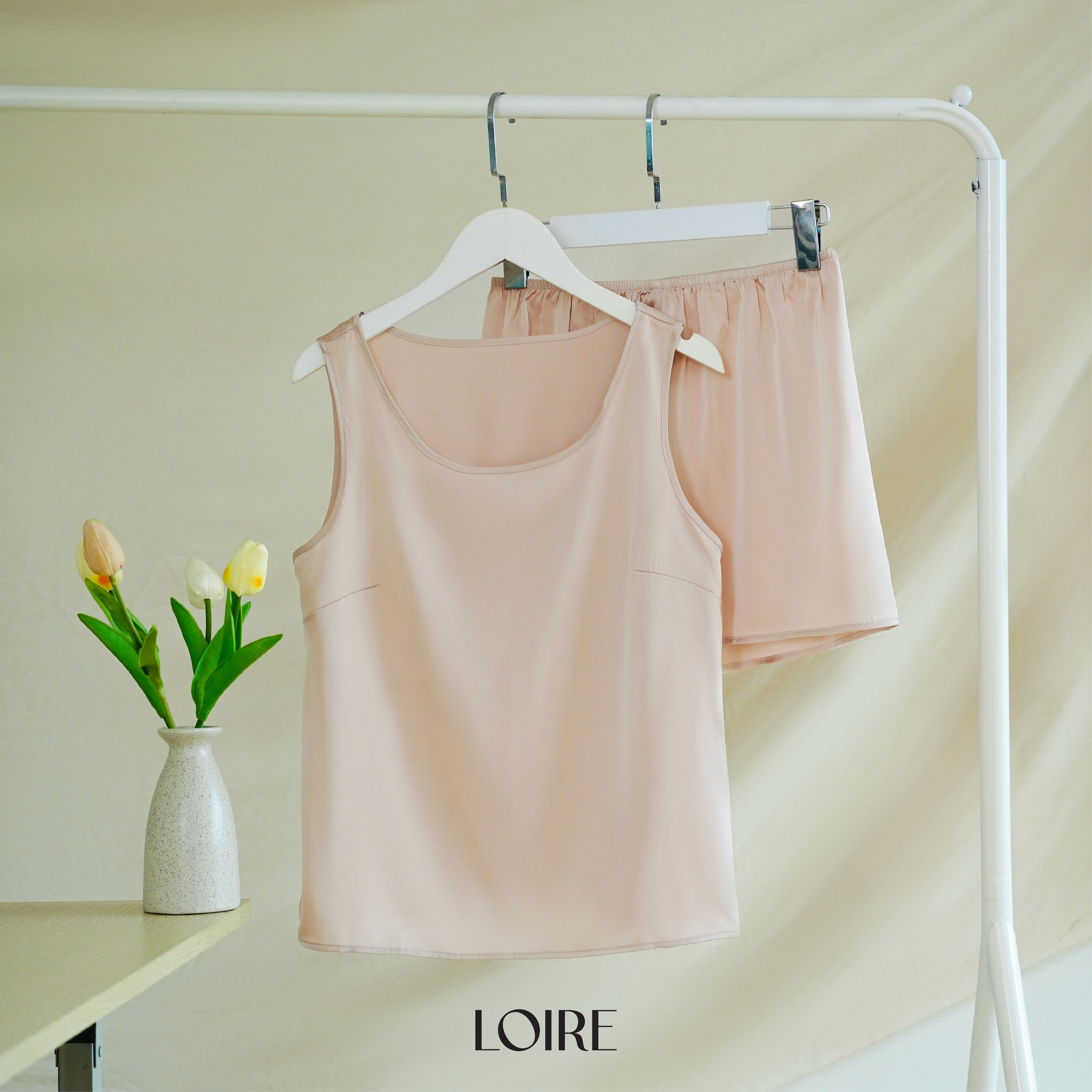 Bộ Đồ Ngủ Lụa Cộc Basic Loirechic BNC01