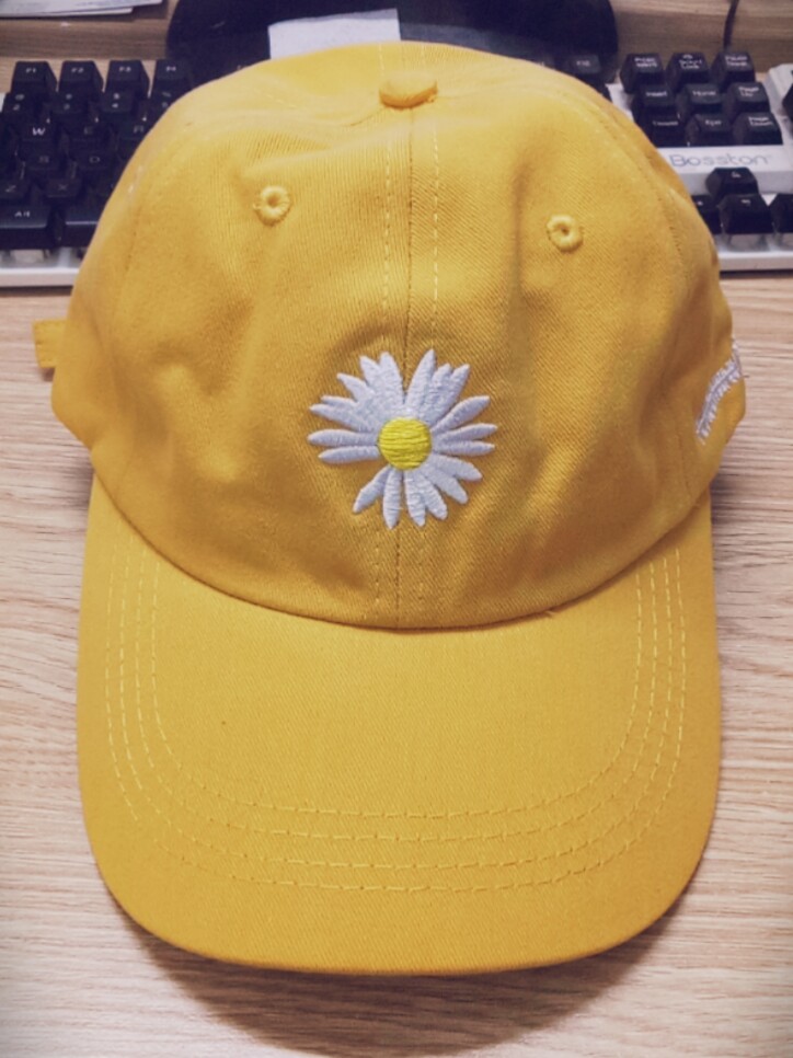 Nón Lưỡi Trai GD Thêu Hoa Cúc Trắng Chất Vải Cotton Form Mềm