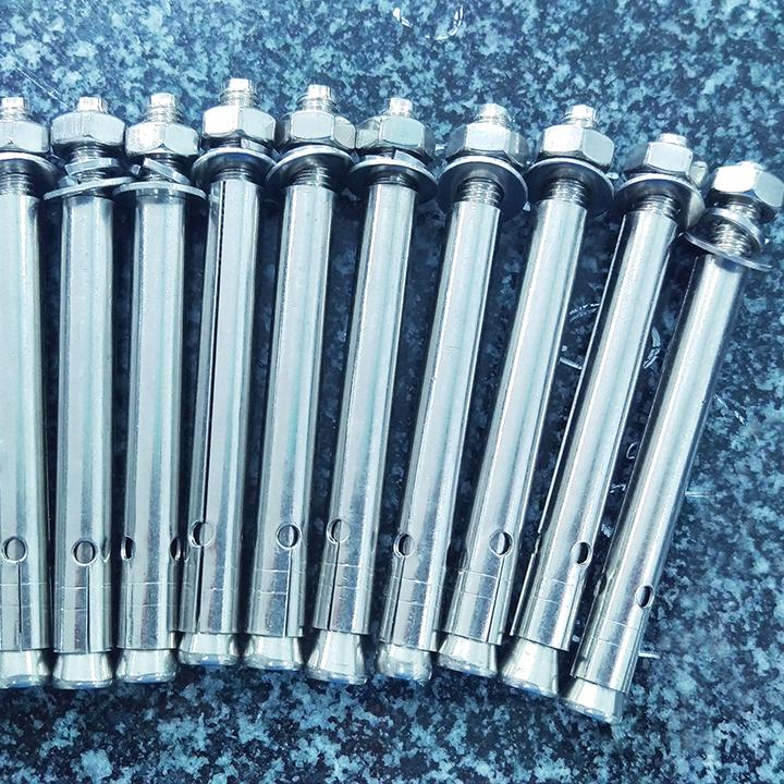 Nở inox, tắc kê nở inox.