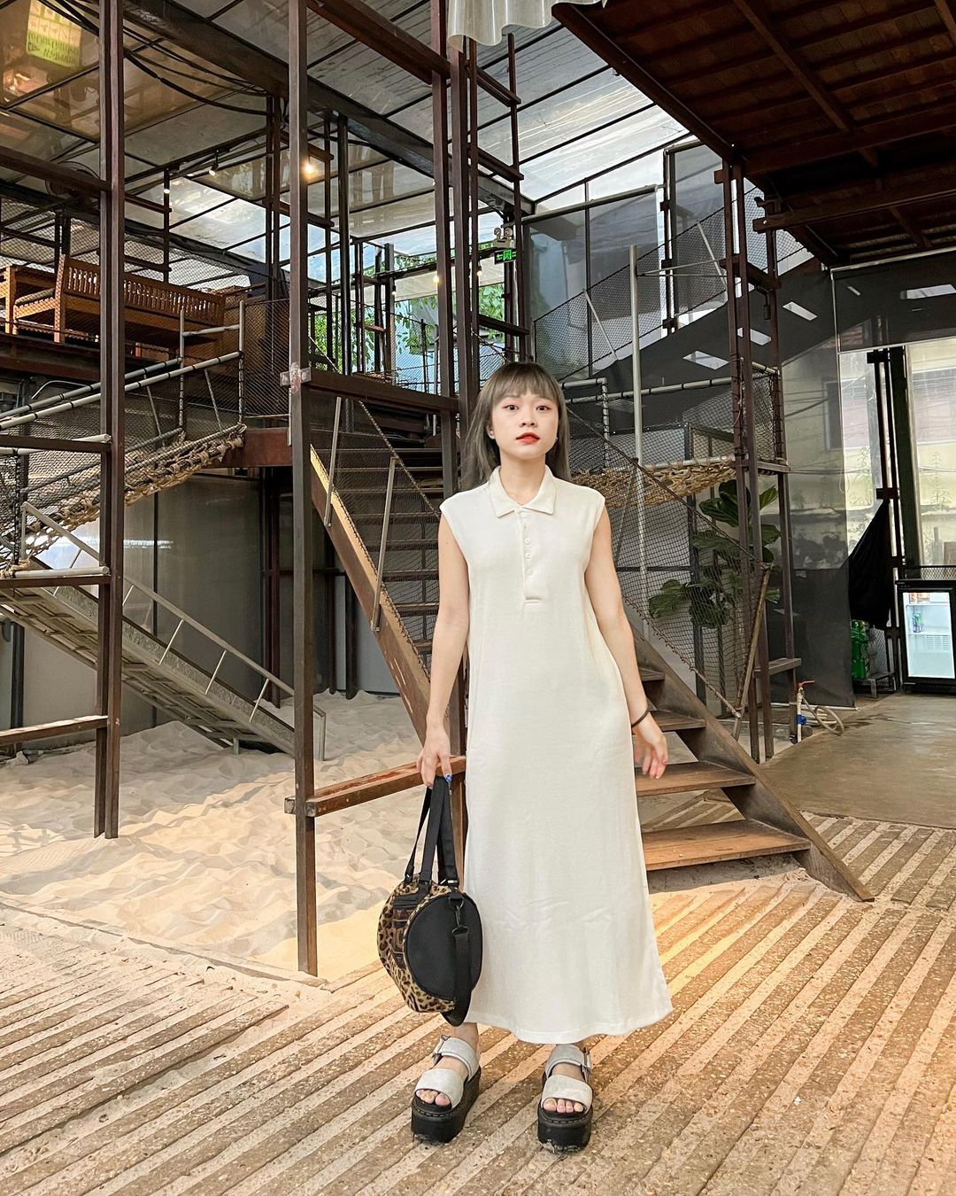Regina Dress - Đầm suông basic xẻ tà - Remmus.vn