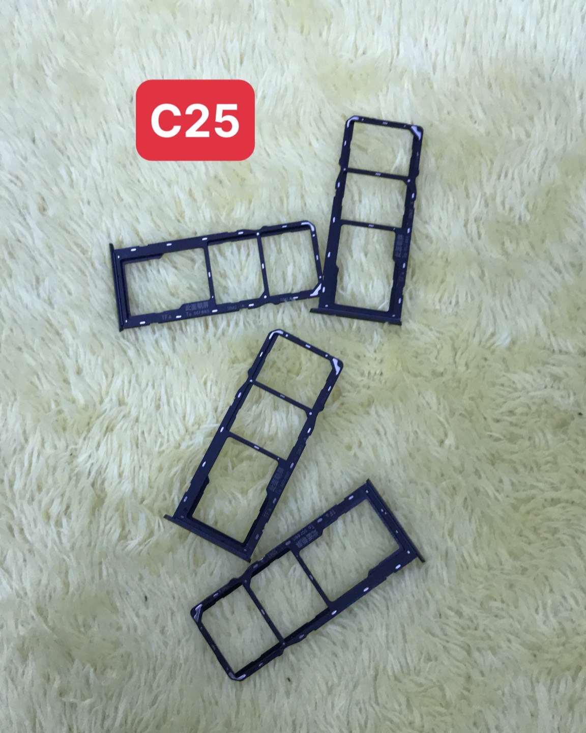 Khay sim Realme C25