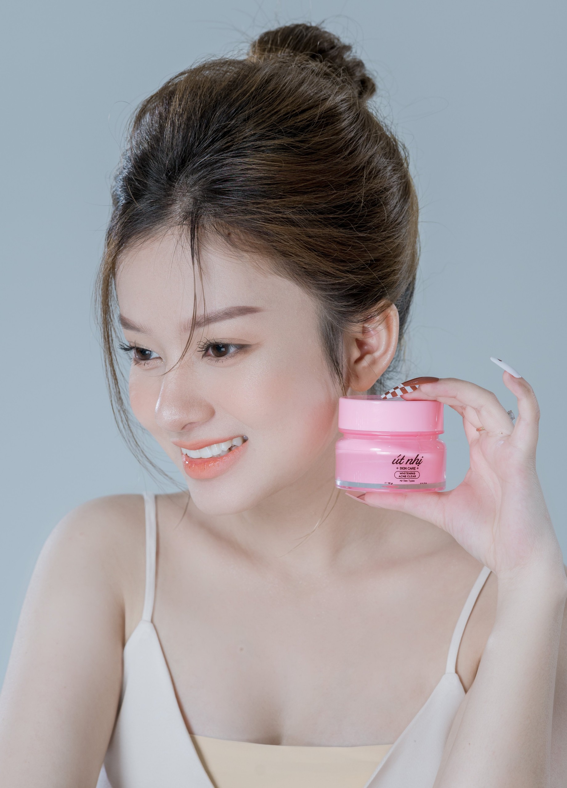 Kem Mụn ÚT NHỊ _ Giảm mụn, mờ thâm 30GR