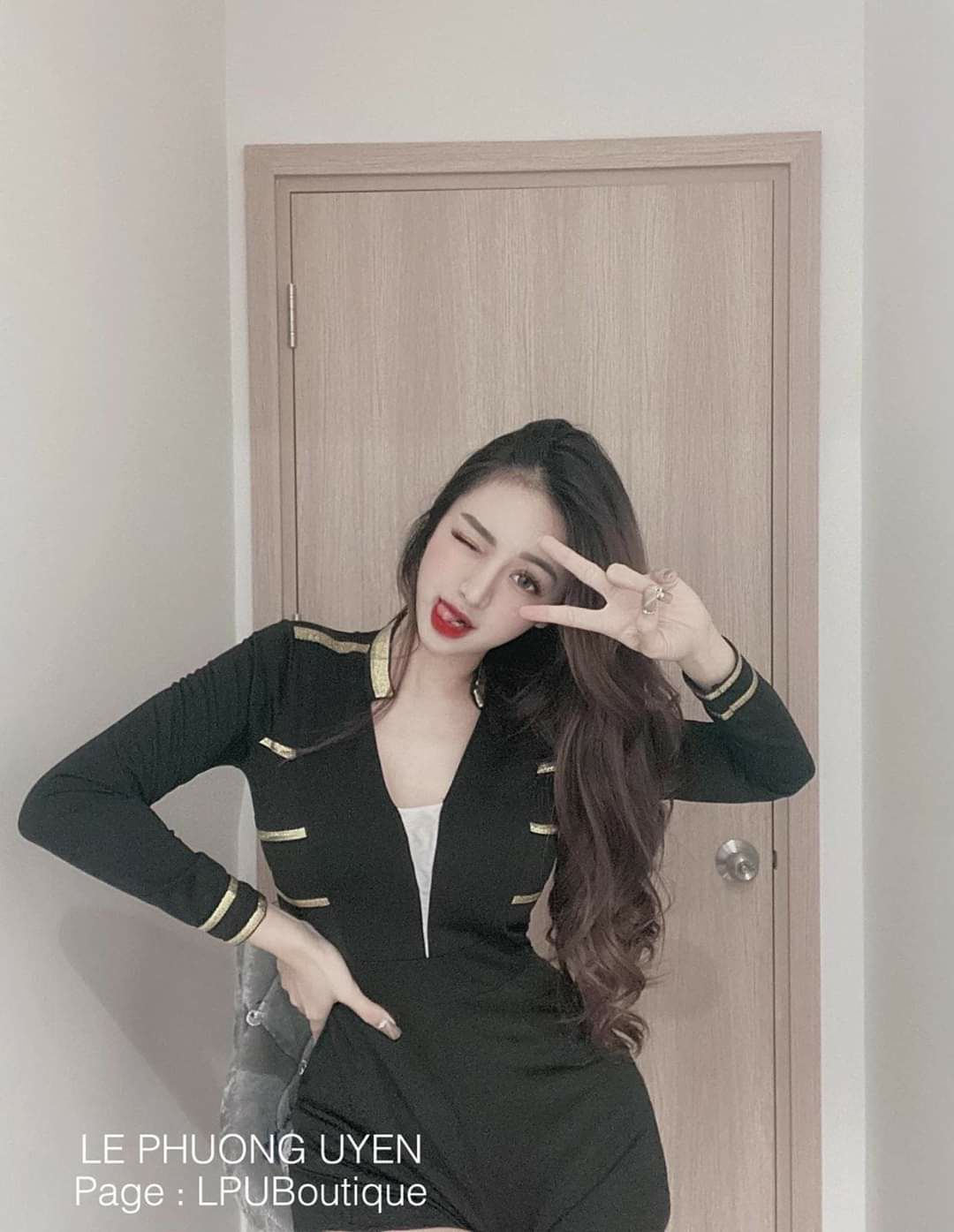 Jump short viền dây phối lưới